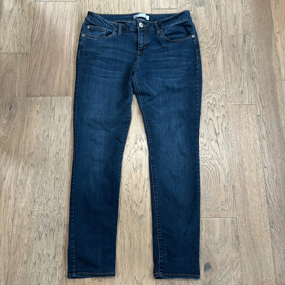 Women’s No Boundaries Skinny Dark Blue Jeans Size 15